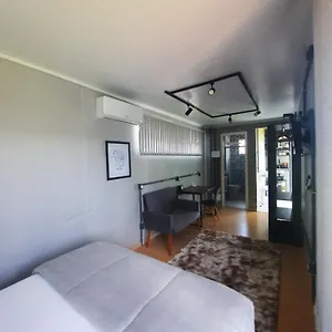 Container - 1 Apartamento